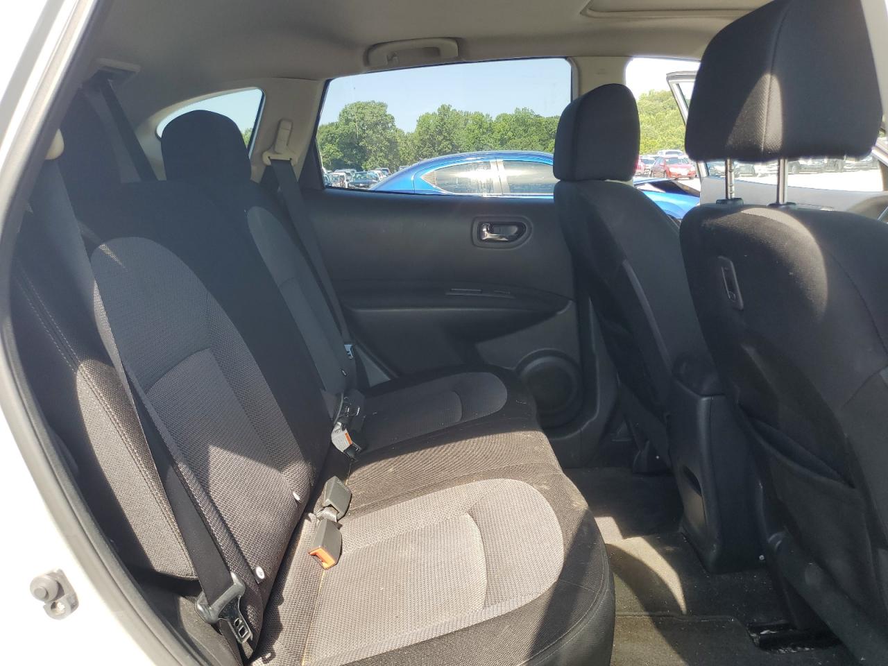 2013 Nissan Rogue - Image 12