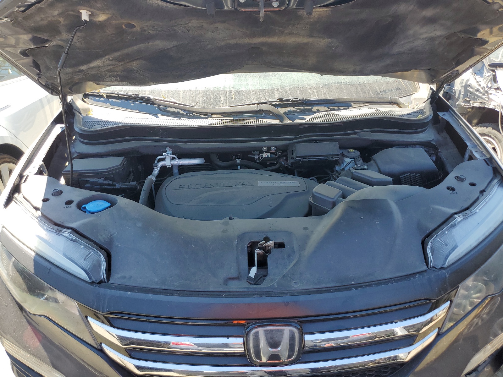 5FNYF6H01HB097750 2017 Honda Pilot Elite