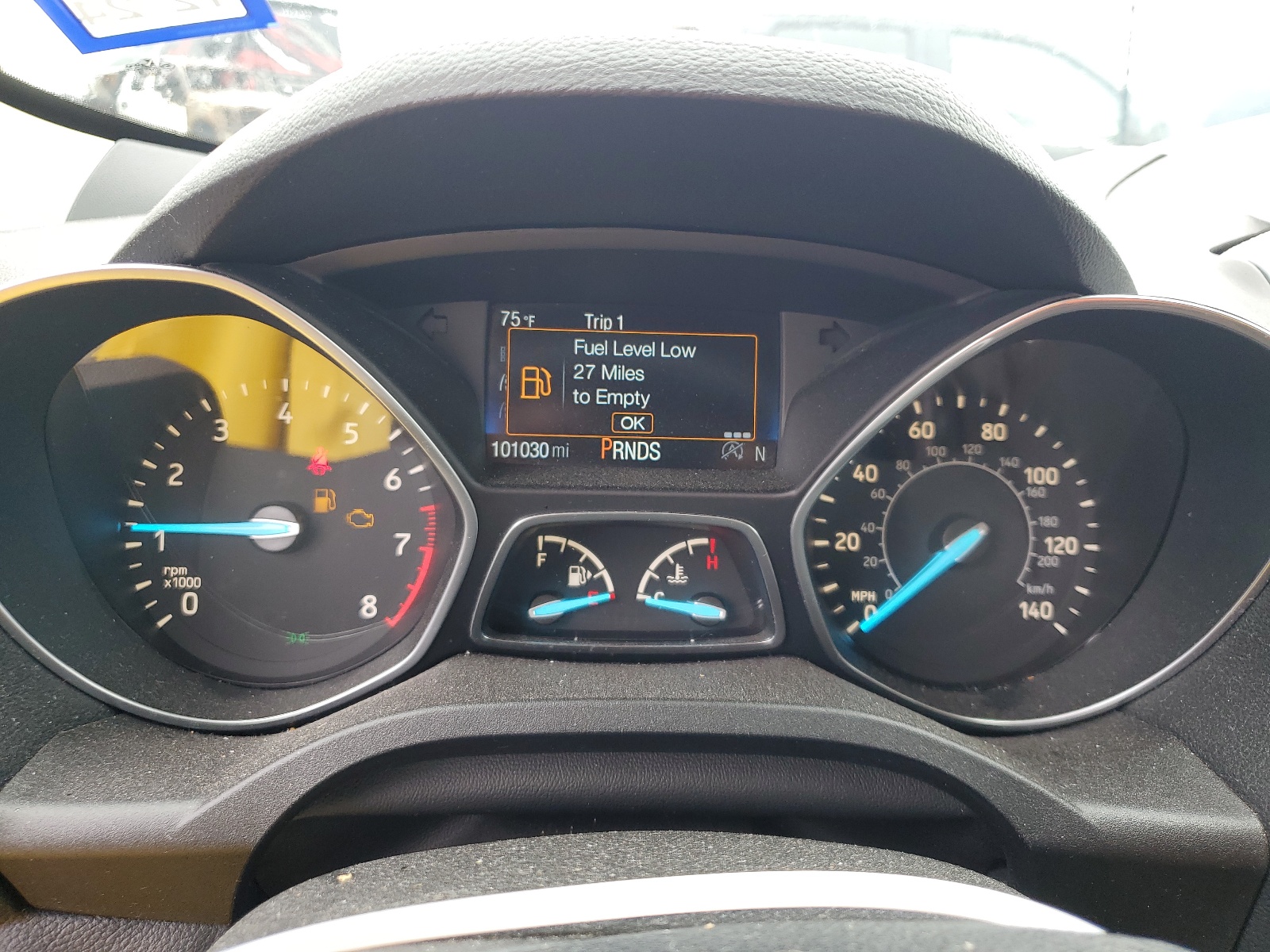 1FMCU0G93KUB12272 2019 Ford Escape Se