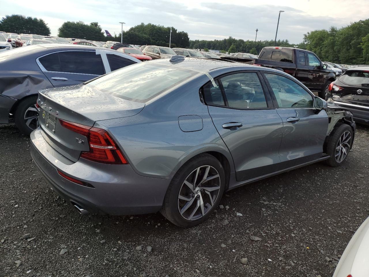 2020 Volvo S60 T6 Momentum VIN: 7JRA22TK5LG066497 Lot: 63105214