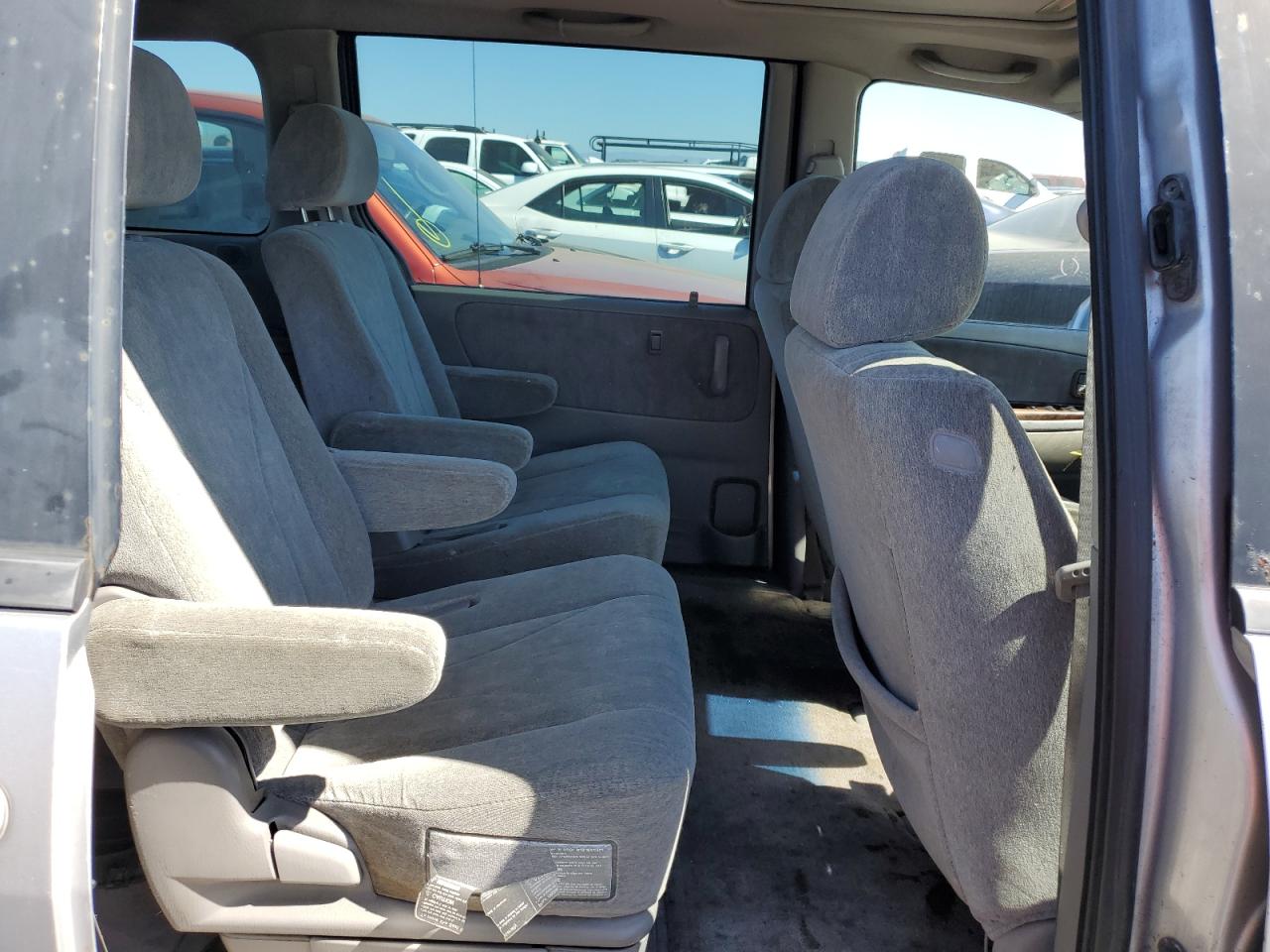 2000 Mazda Mpv Wagon VIN: JM3LW28G1Y0106453 Lot: 64931664