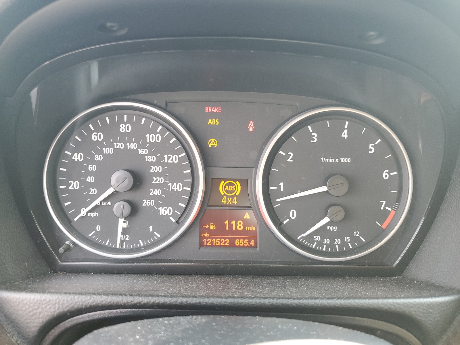 WBAVC93537KZ70574 2007 BMW 328 Xi