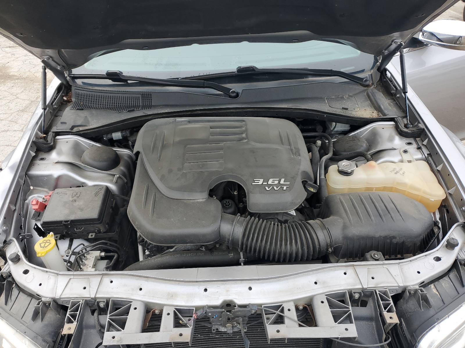 2C3CCAEG5HH564609 2017 Chrysler 300C