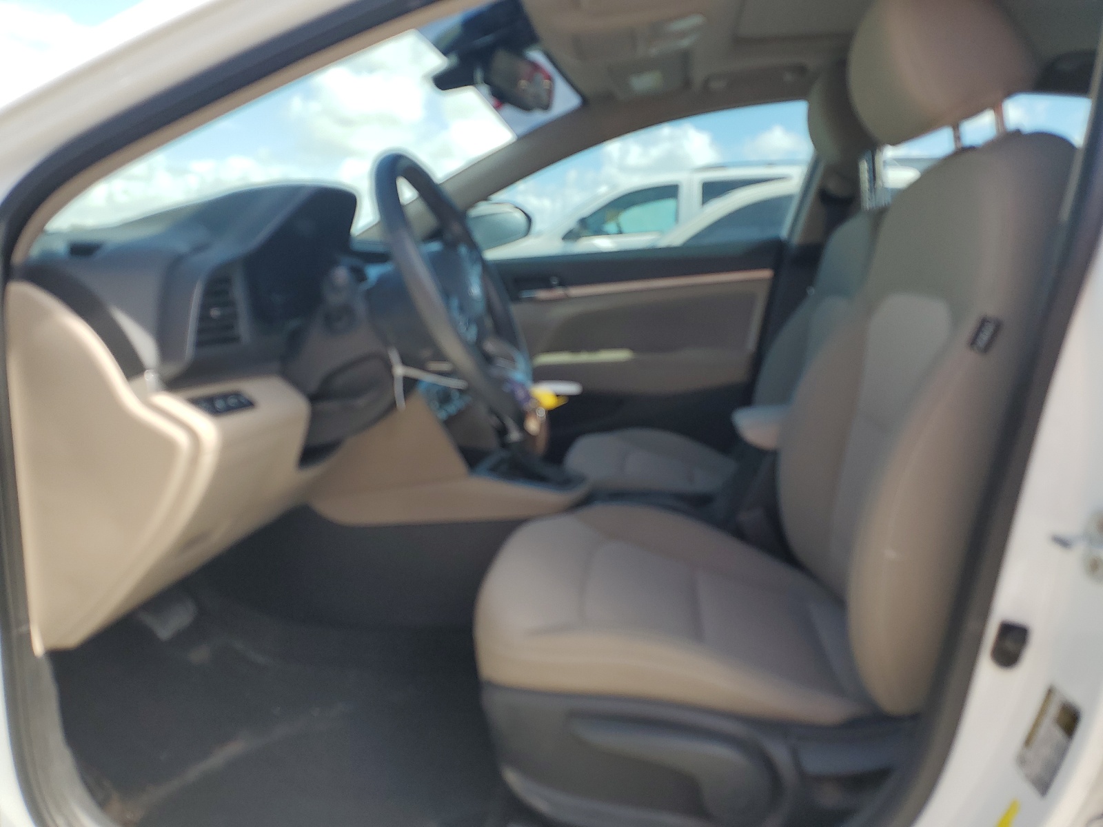 5NPD84LF4KH450743 2019 Hyundai Elantra Sel