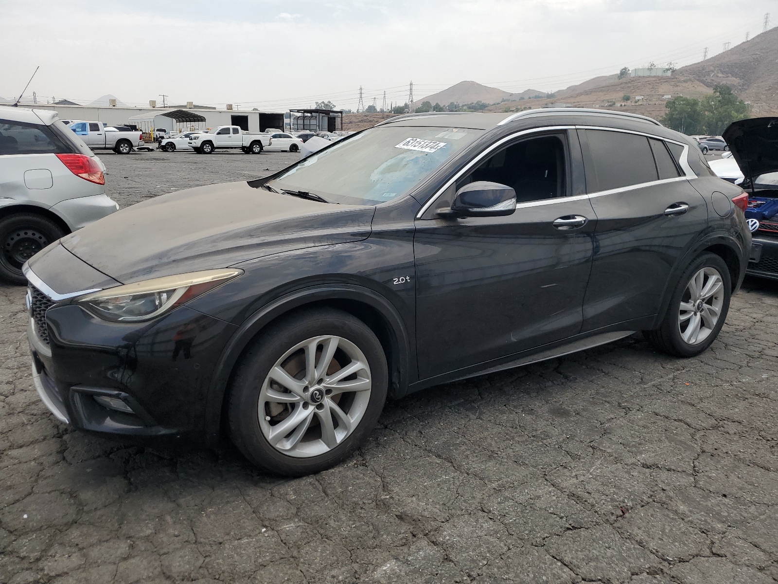 2017 Infiniti Qx30 Base vin: SJKCH5CP5HA031727