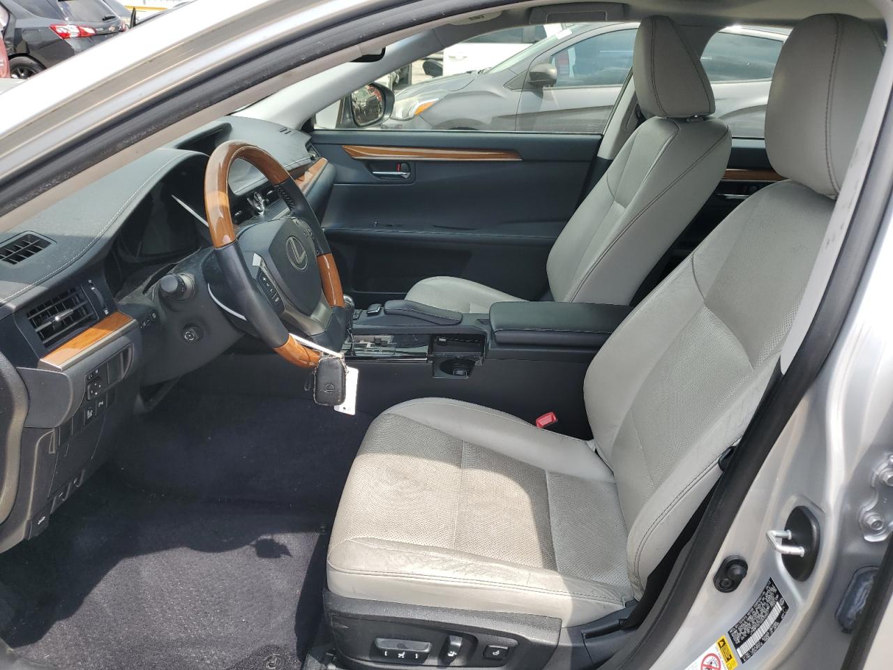 2013 Lexus Es 300H VIN: JTHBW1GG1D2032657 Lot: 63477094