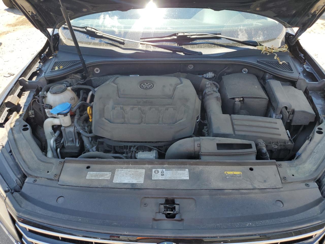 1VWAA7A32JC005796 2018 Volkswagen Passat S