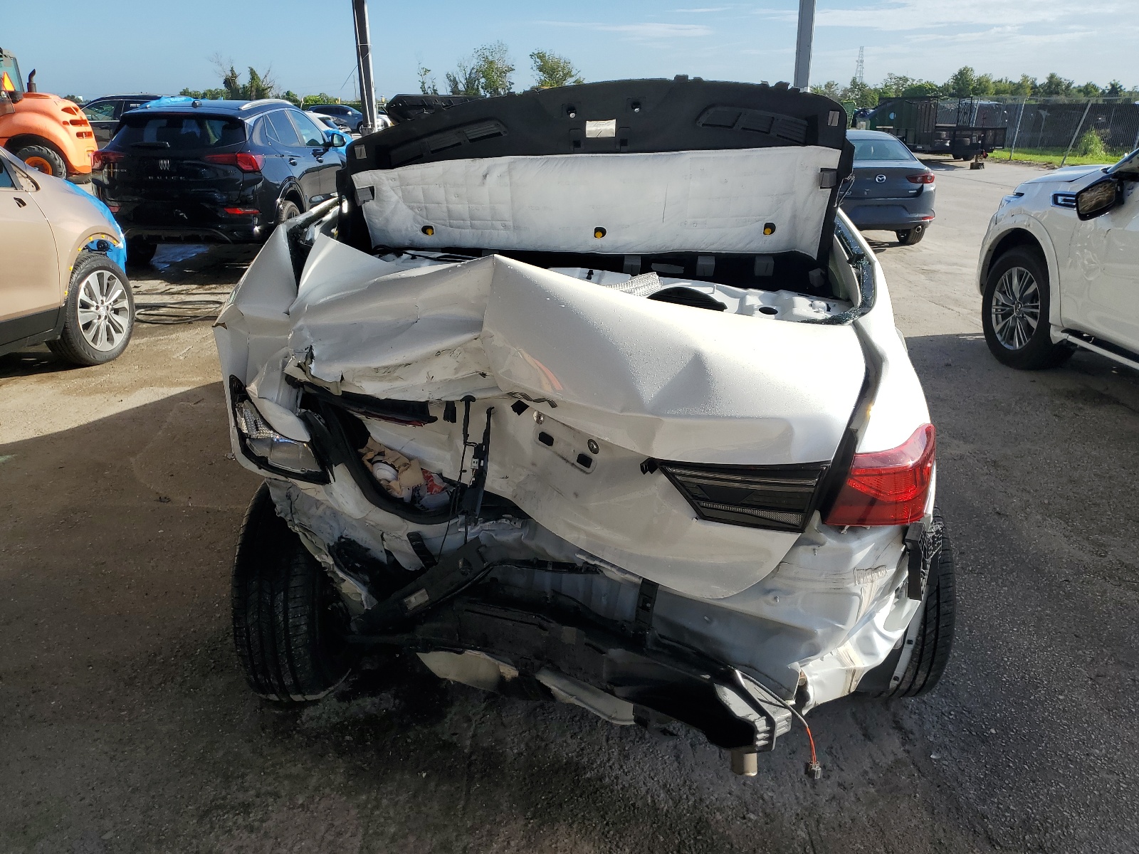 3KPF24AD7NE455889 2022 Kia Forte Fe