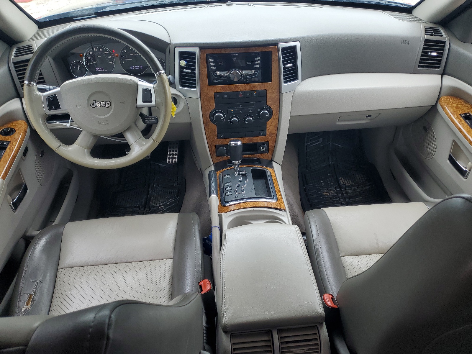 1J8HS58218C144949 2008 Jeep Grand Cherokee Limited