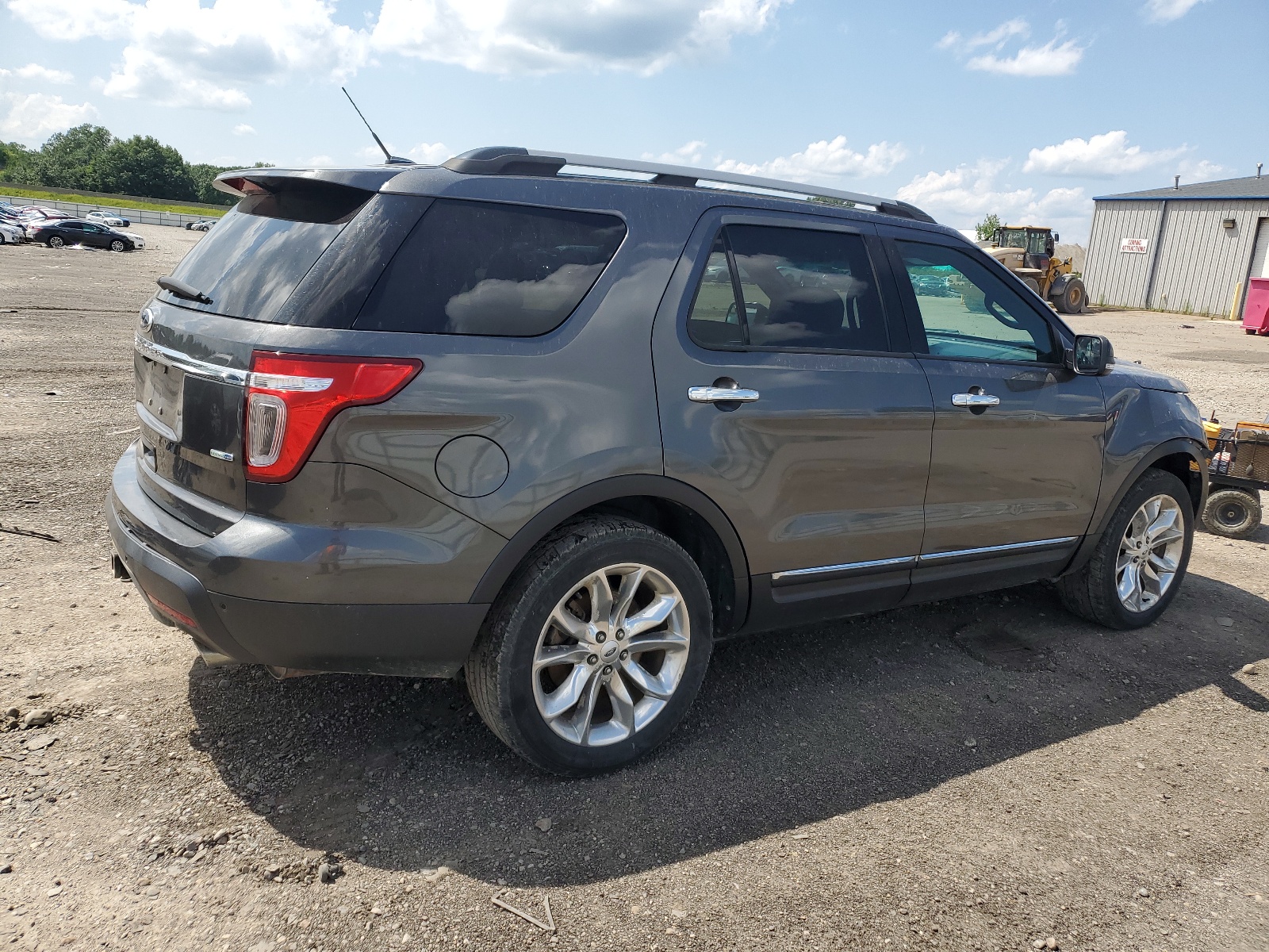 1FM5K8D83FGA13271 2015 Ford Explorer Xlt