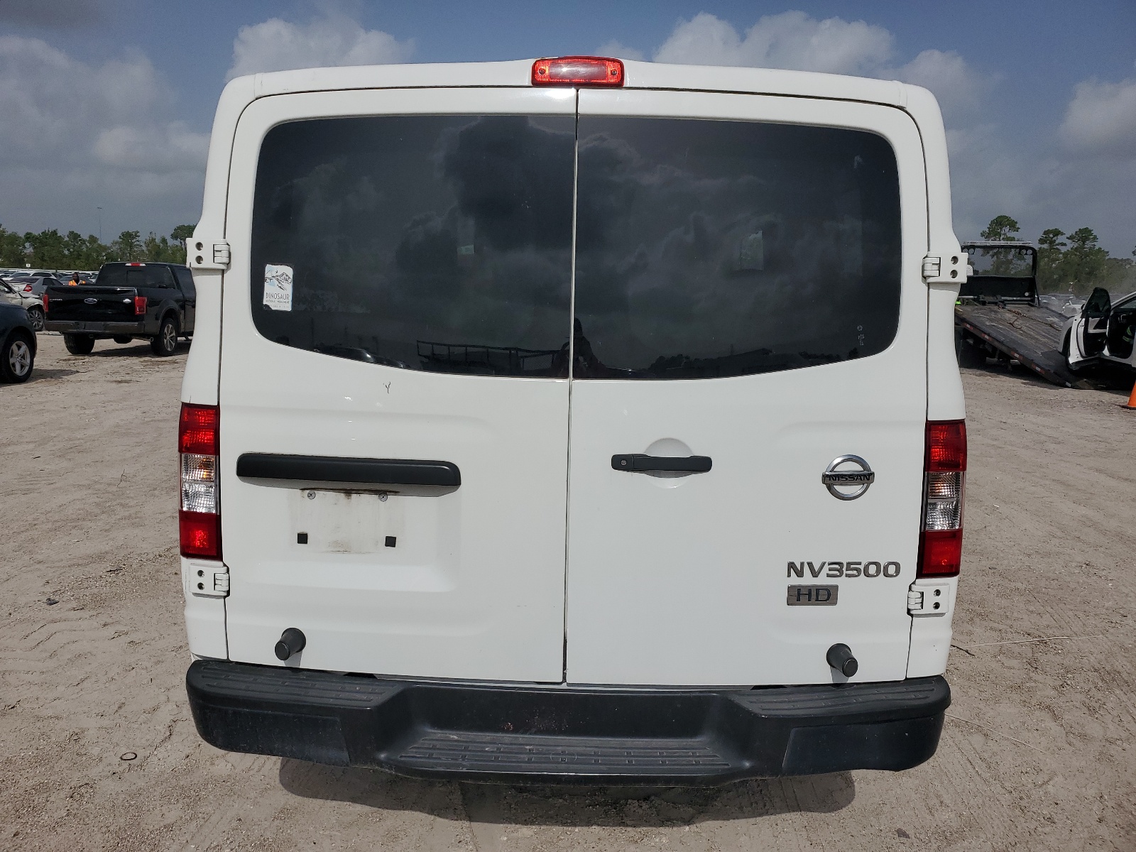 5BZBF0AA9CN200946 2012 Nissan Nv 3500 S