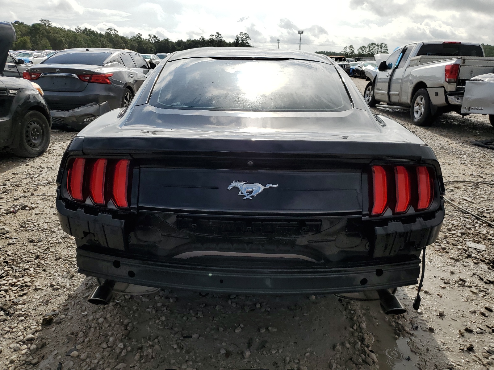 1FA6P8TH2J5171851 2018 Ford Mustang