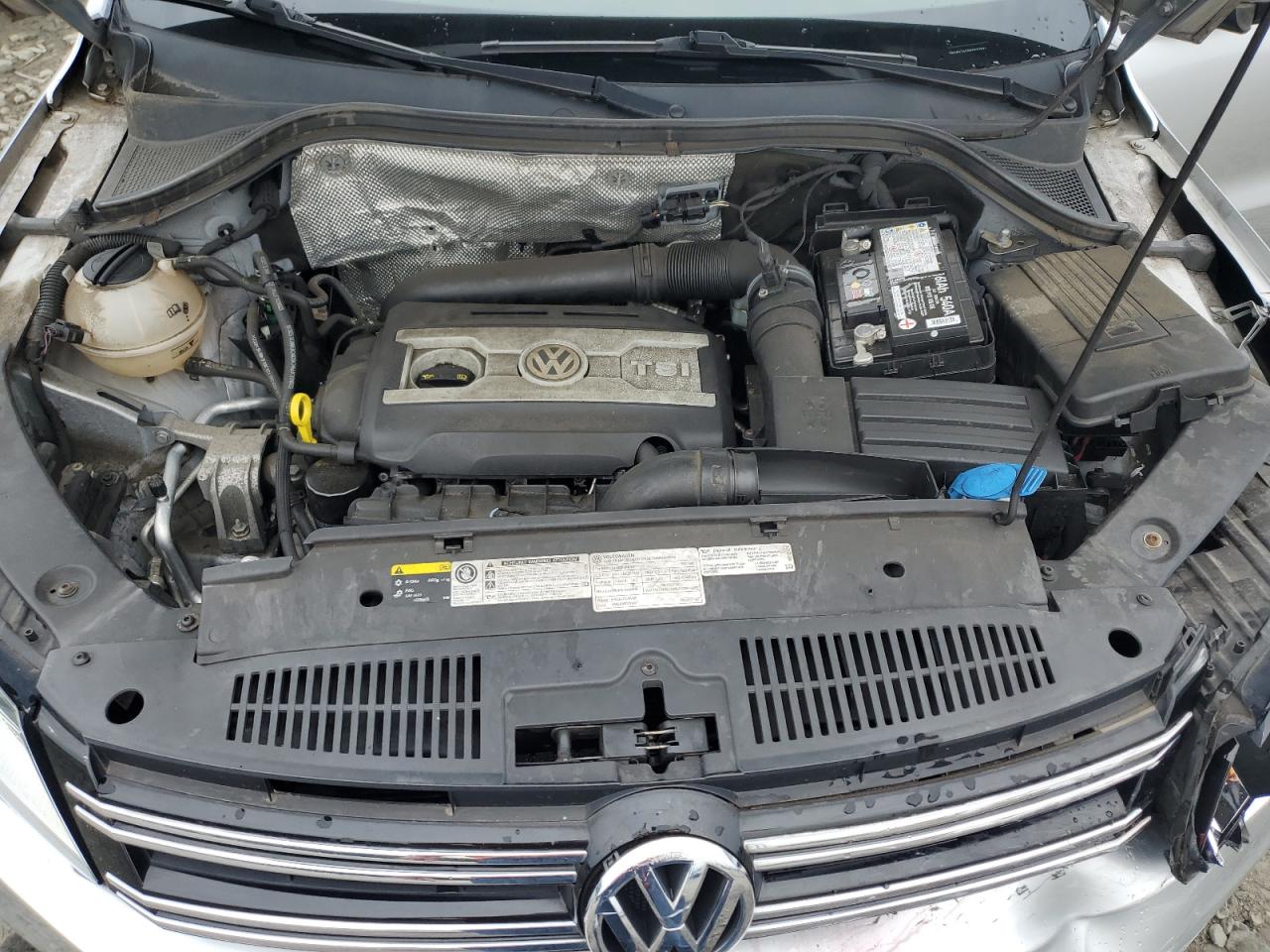 2017 Volkswagen Tiguan S VIN: WVGAV7AX5HK022582 Lot: 64680314