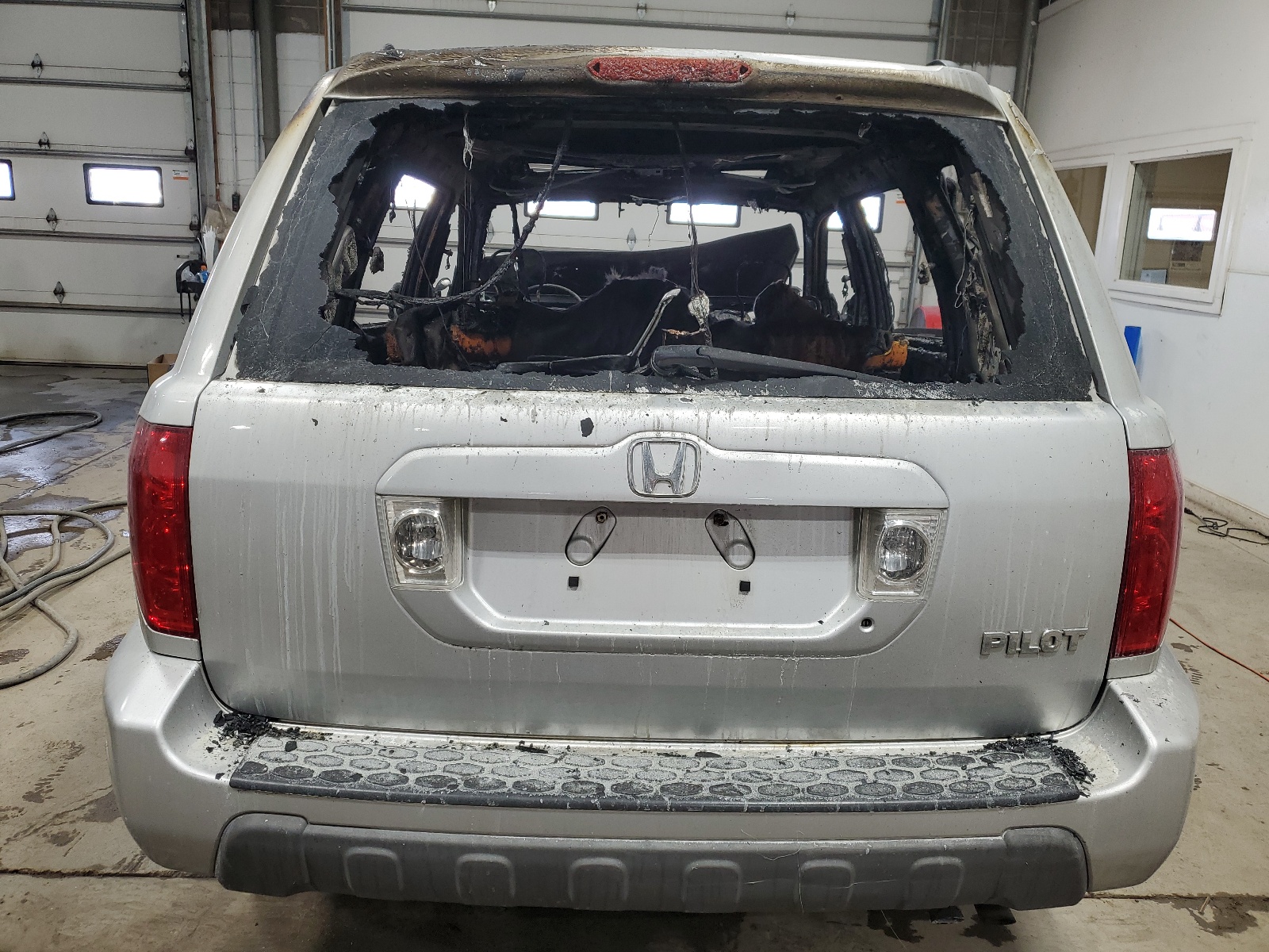 5FNYF18505B044497 2005 Honda Pilot Exl