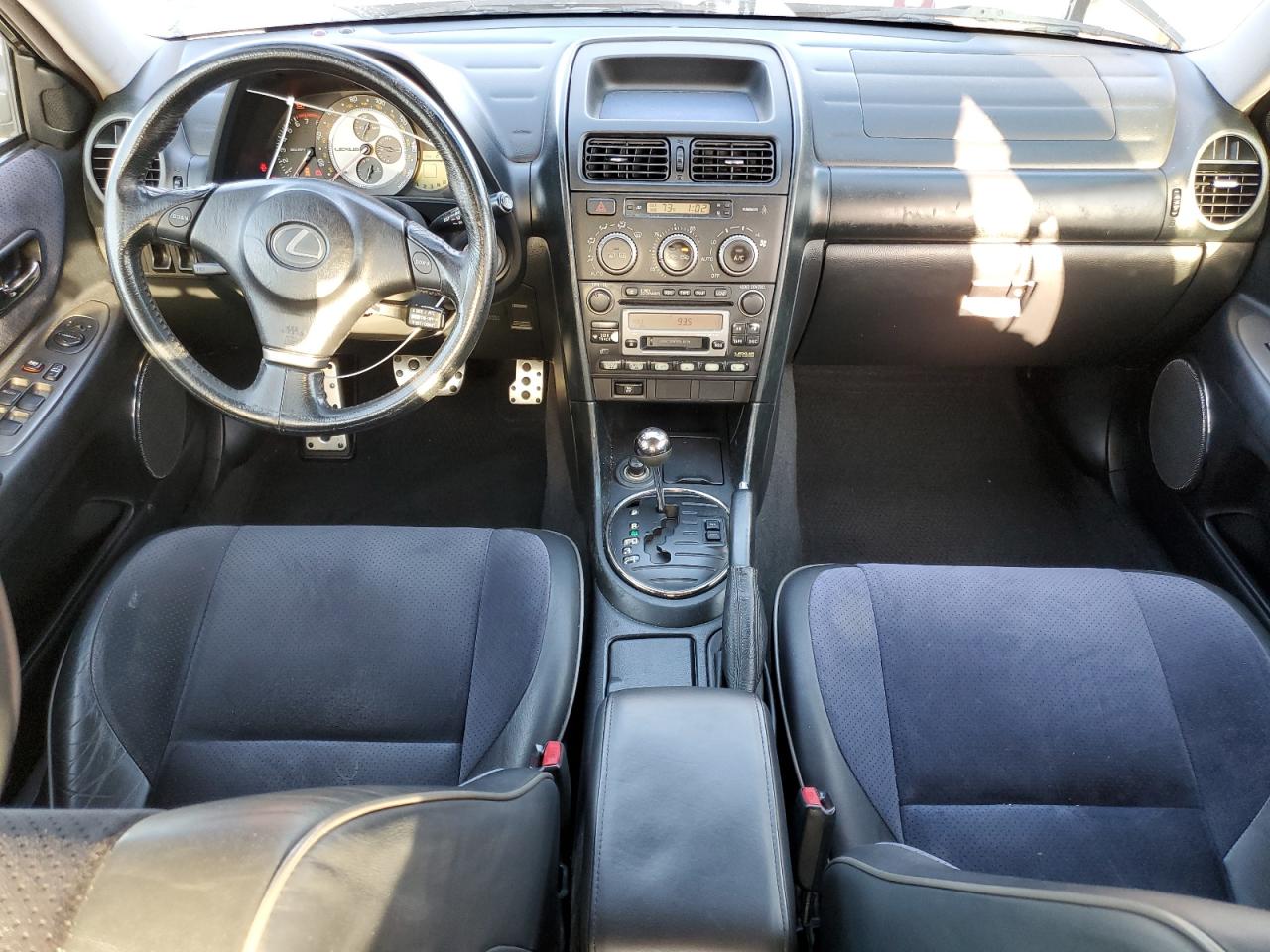 2003 Lexus Is 300 VIN: JTHBD192430066853 Lot: 62253244