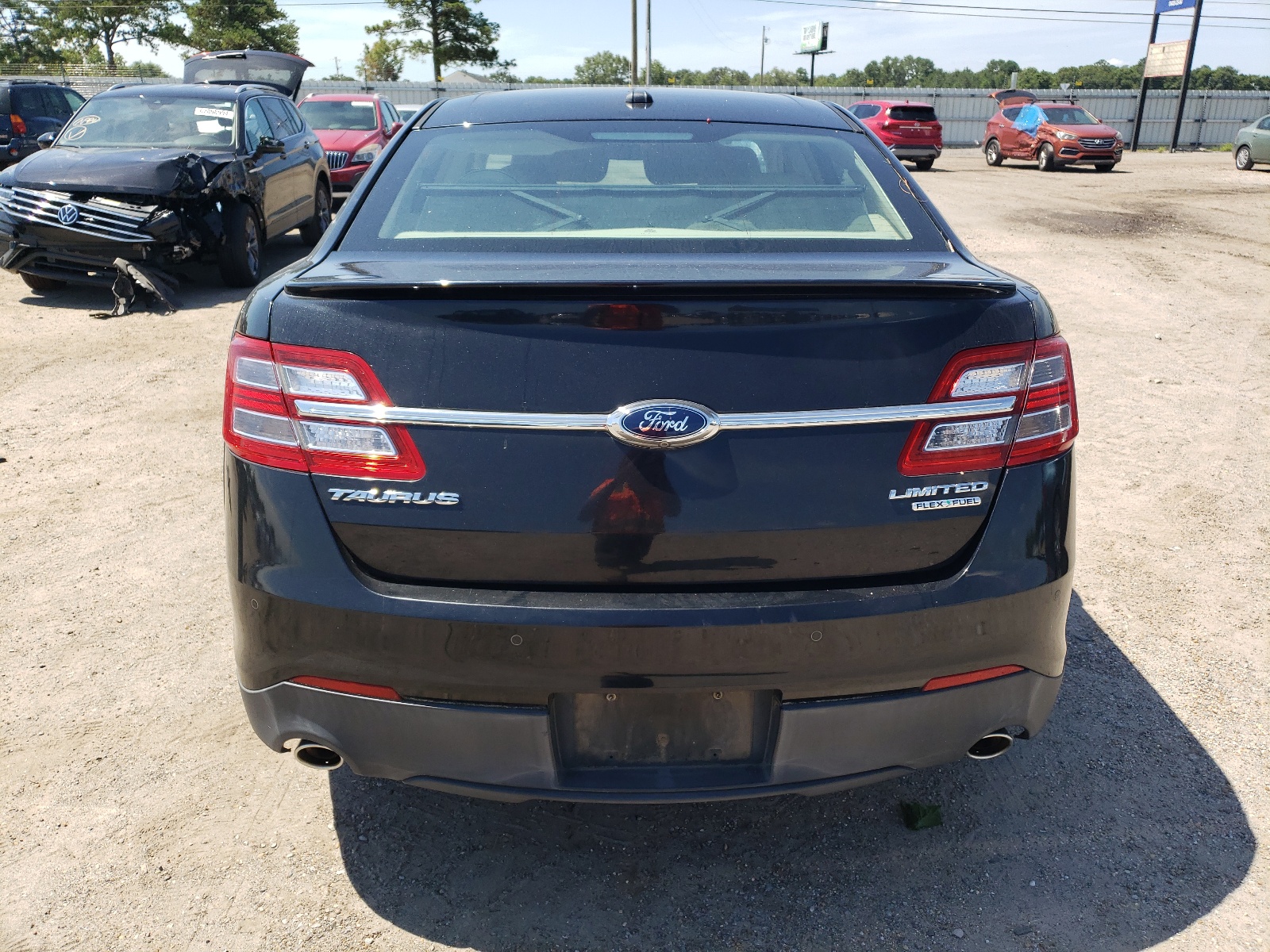 1FAHP2F88EG143161 2014 Ford Taurus Limited