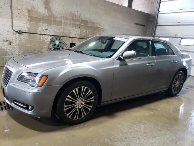 Седаны CHRYSLER 300 2012 Серый