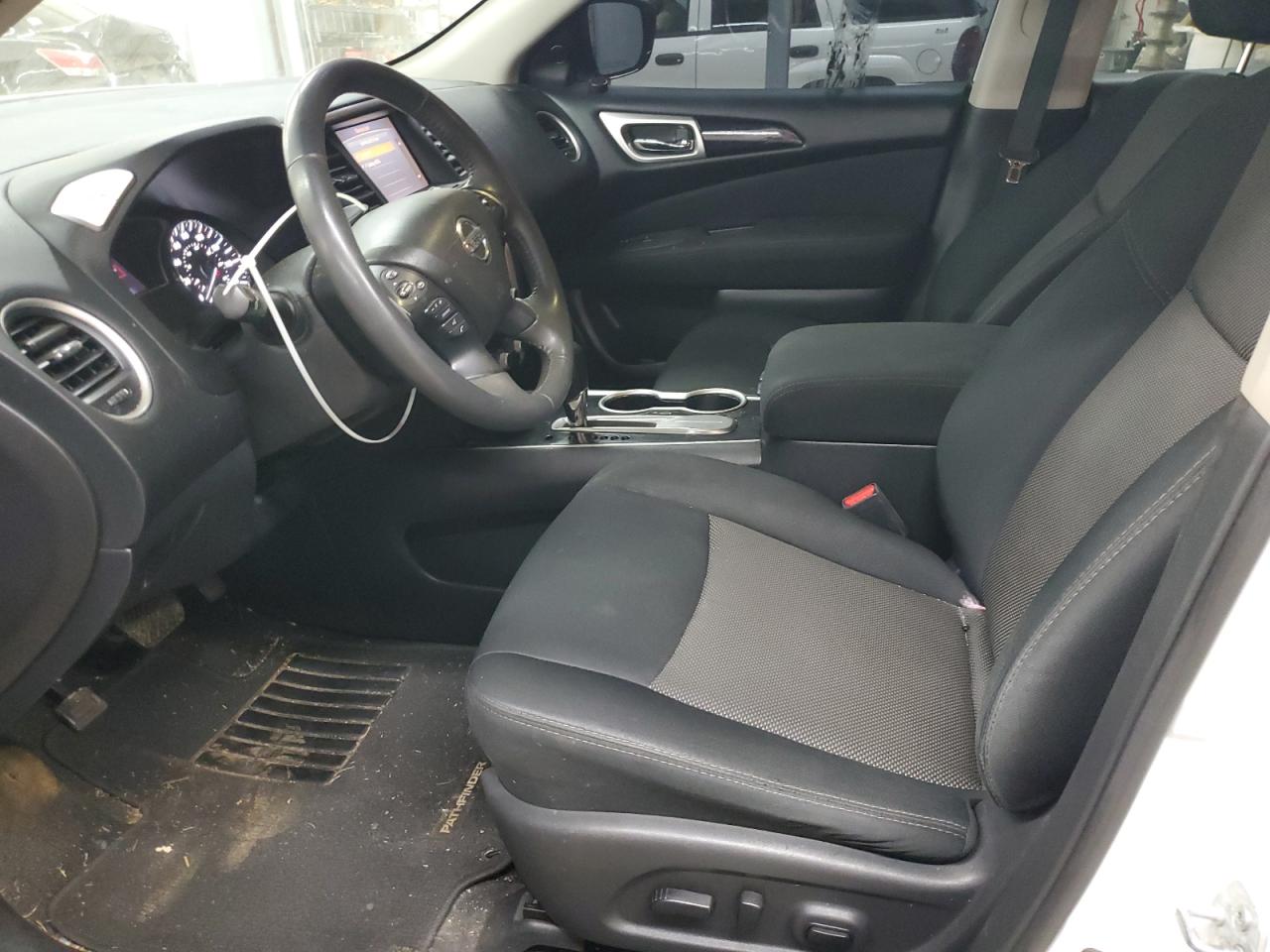2017 Nissan Pathfinder S VIN: 5N1DR2MN2HC652410 Lot: 62868814