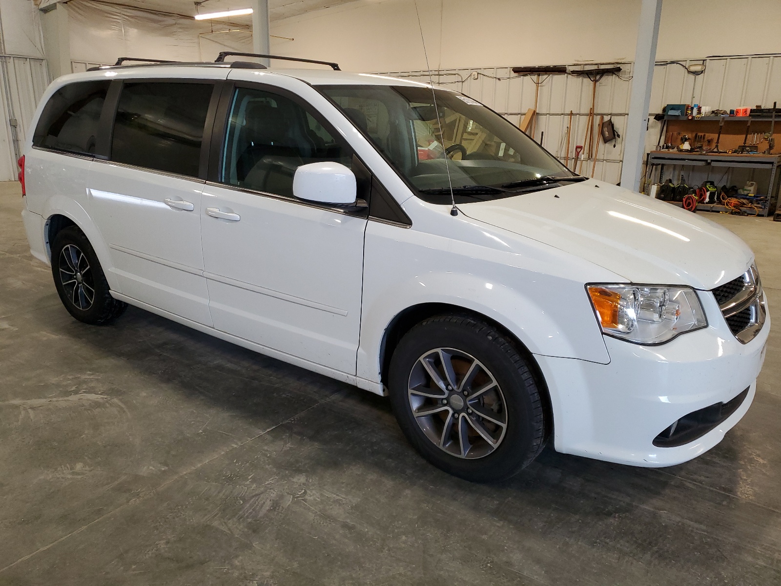 2C4RDGCGXGR335621 2016 Dodge Grand Caravan Sxt