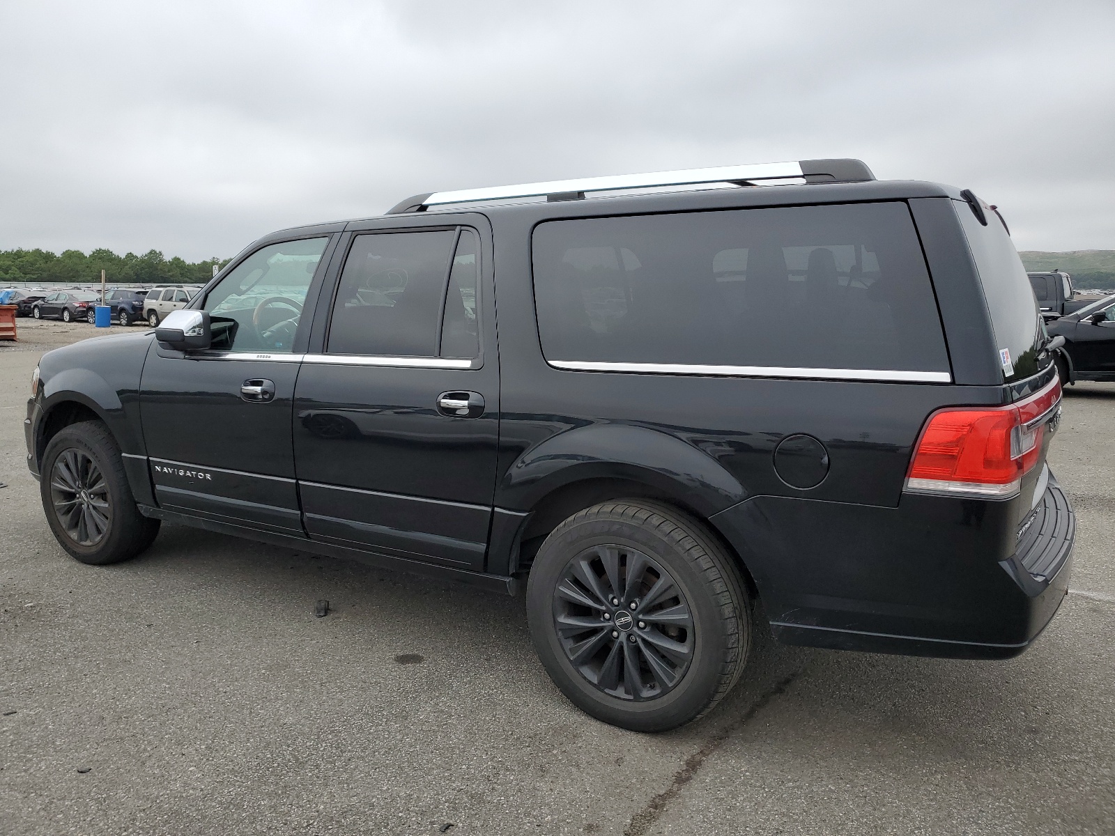 2017 Lincoln Navigator L Select vin: 5LMJJ3JT7HEL01271