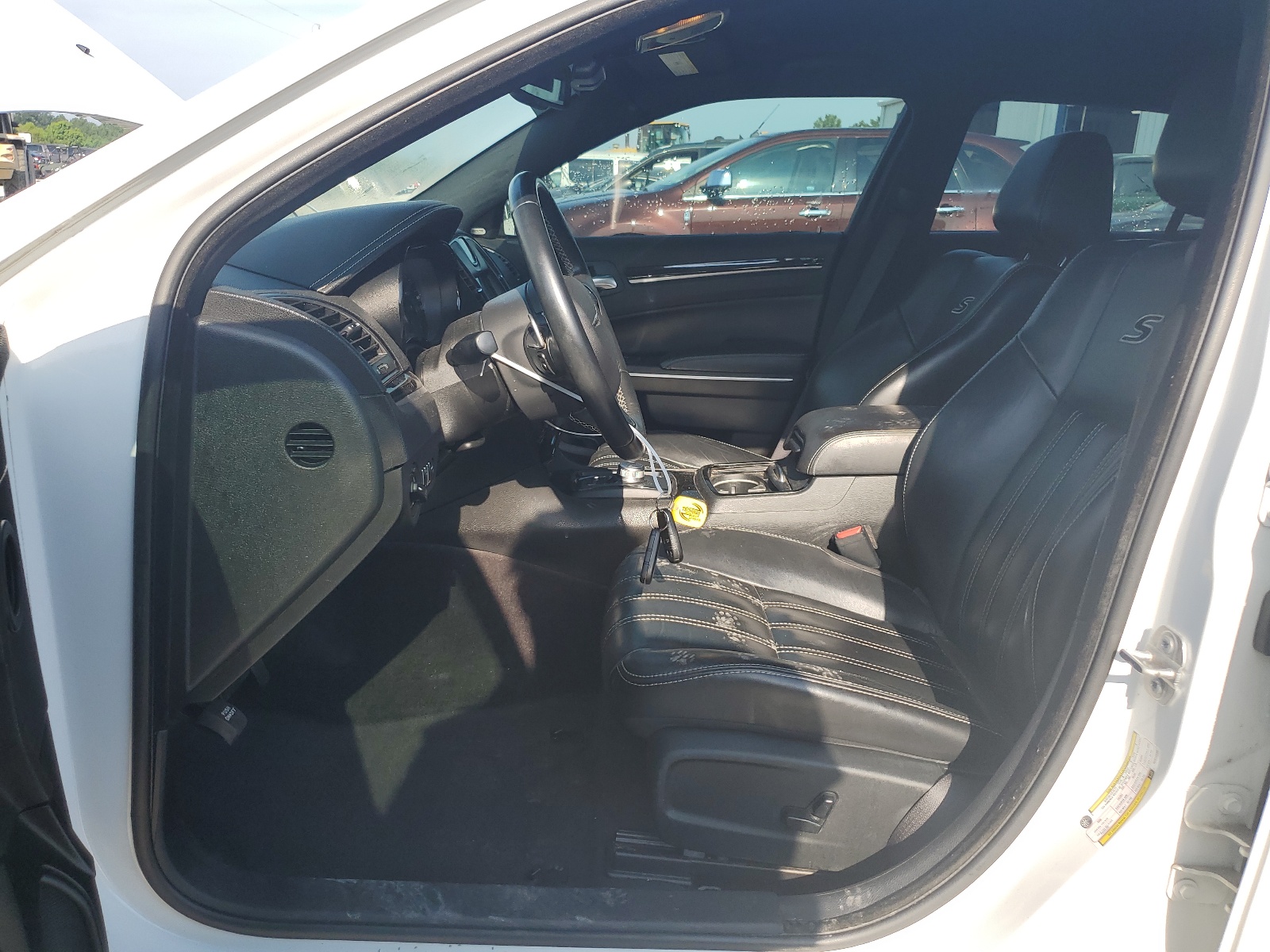 2C3CCABG5KH515549 2019 Chrysler 300 S