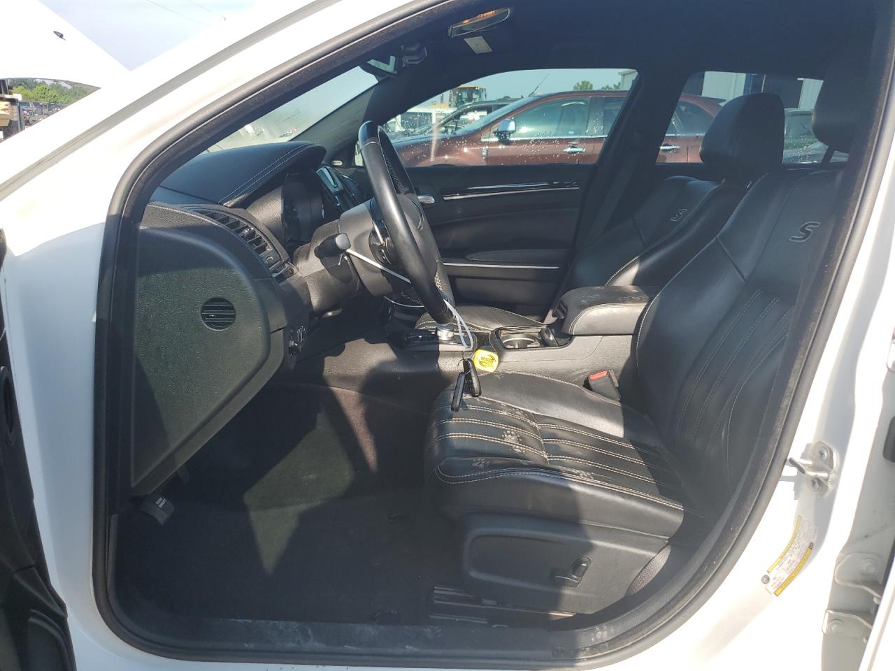 2019 Chrysler 300 S VIN: 2C3CCABG5KH515549 Lot: 65072114