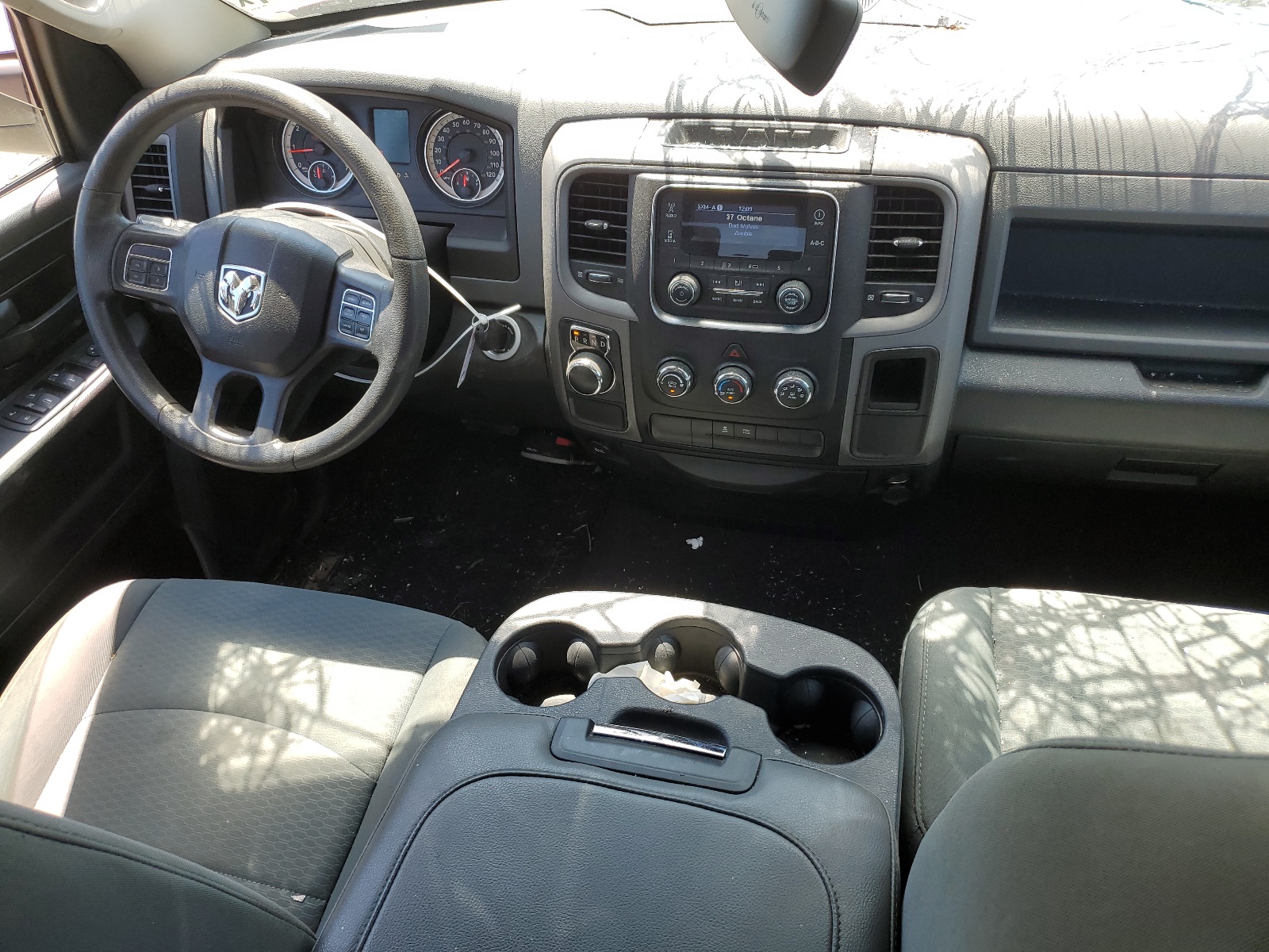 1C6RR6FG7HS567818 2017 Ram 1500 St