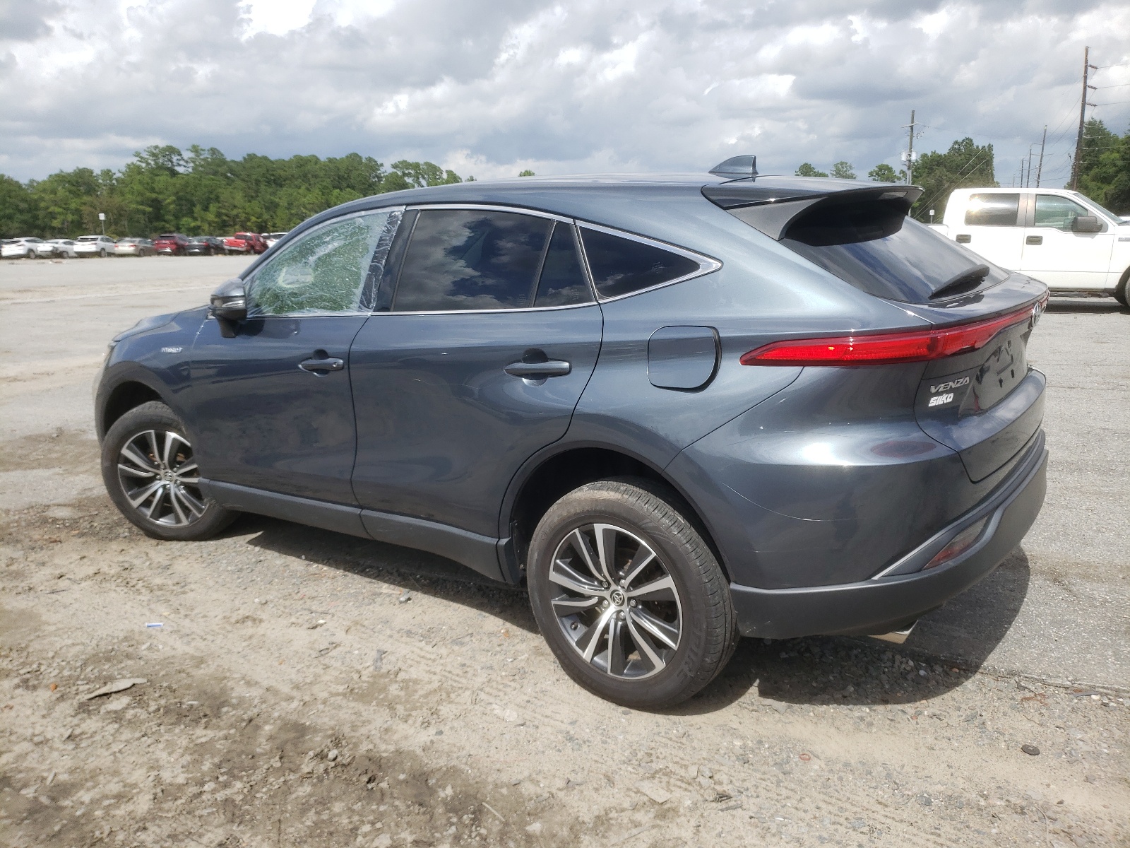 2021 Toyota Venza Le vin: JTEAAAAH1MJ008535