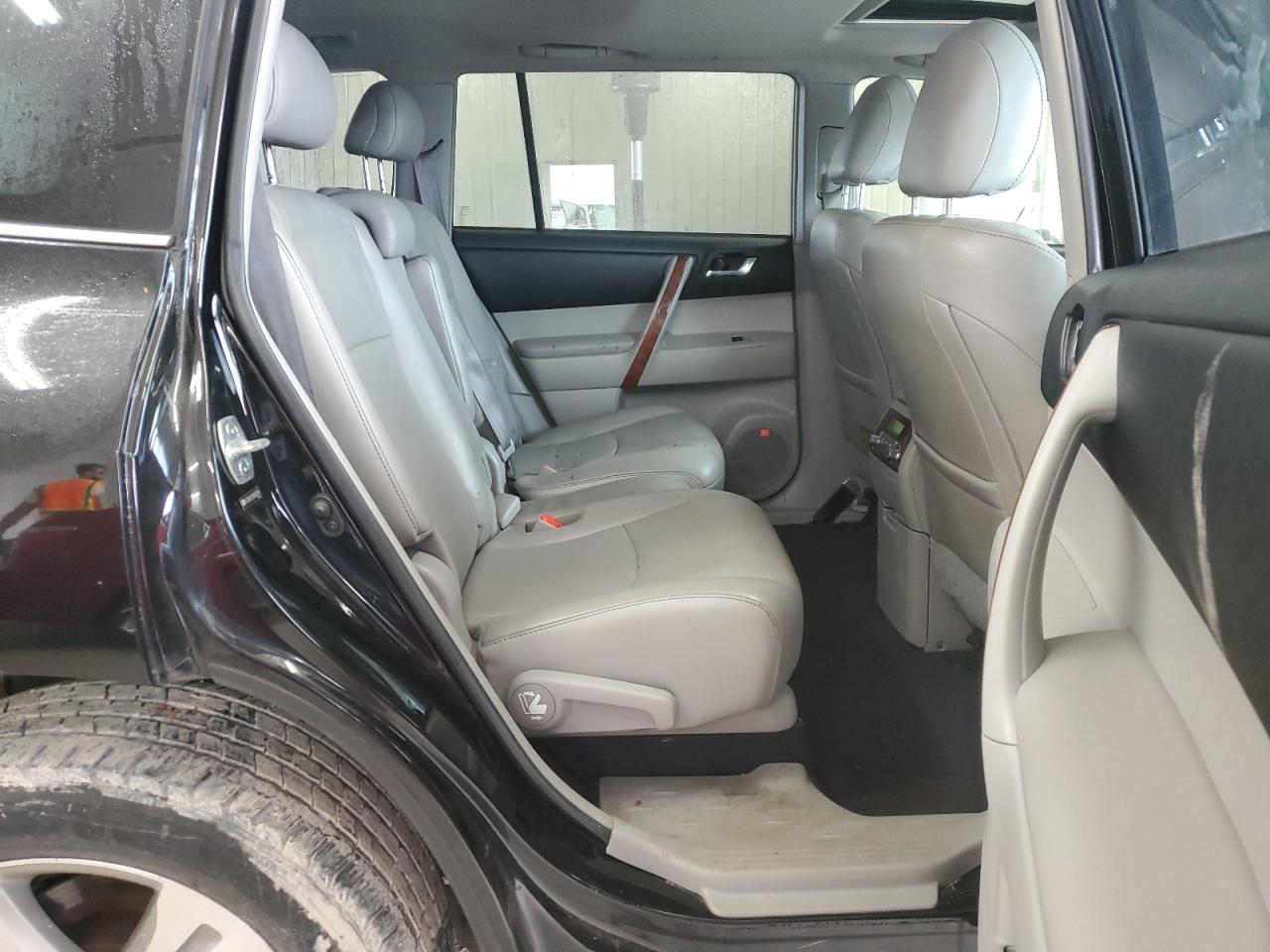 2011 Toyota Highlander Limited VIN: 5TDDK3EH5BS063946 Lot: 63917034