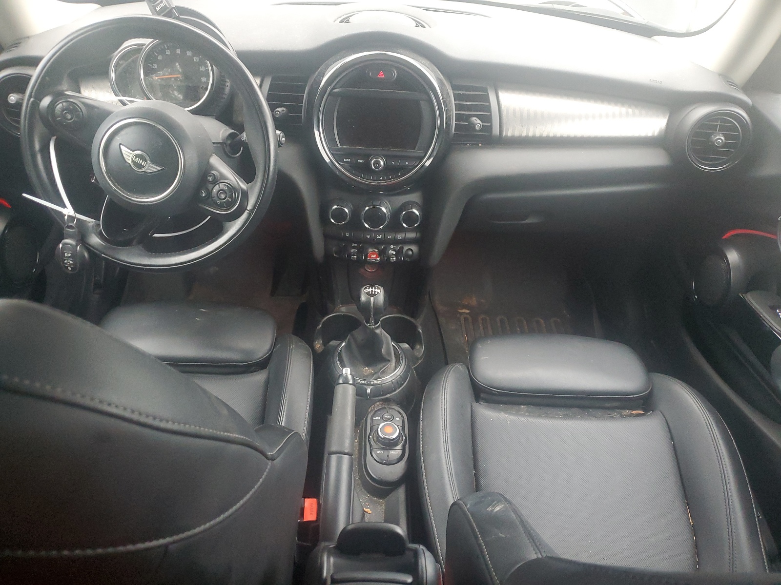 2016 Mini Cooper vin: WMWXP5C5XG2D70739