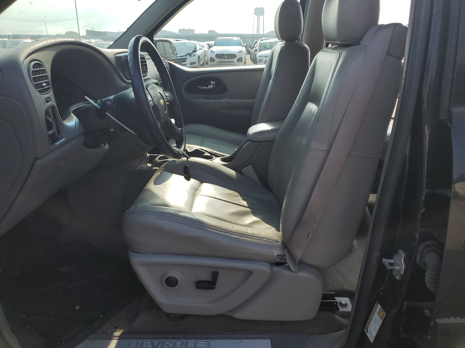 1GNDT13S852373253 2005 Chevrolet Trailblazer Ls