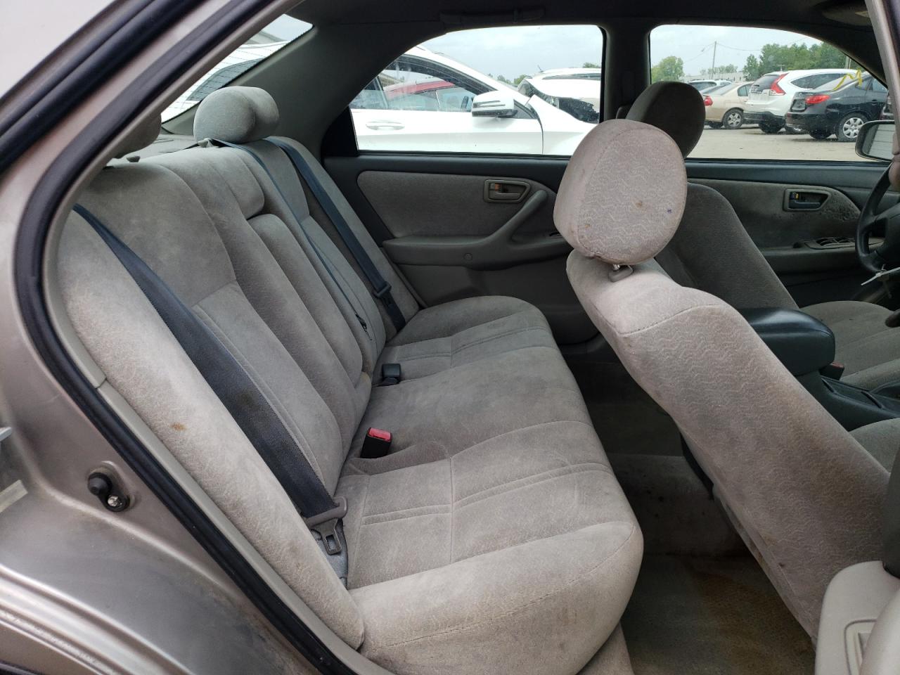 1997 Toyota Camry - Image 10
