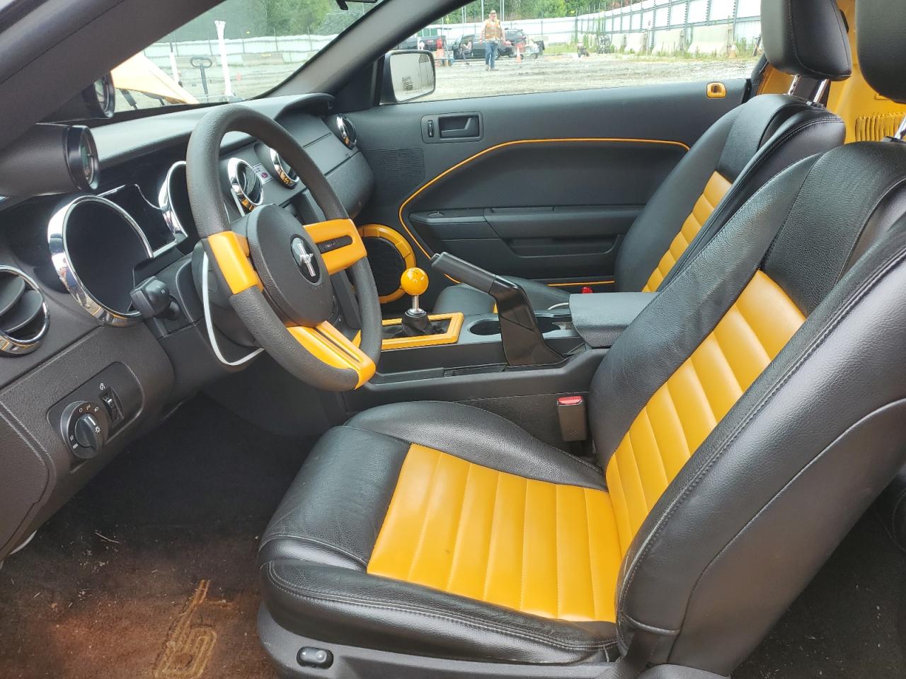 2007 Ford Mustang - Image 7