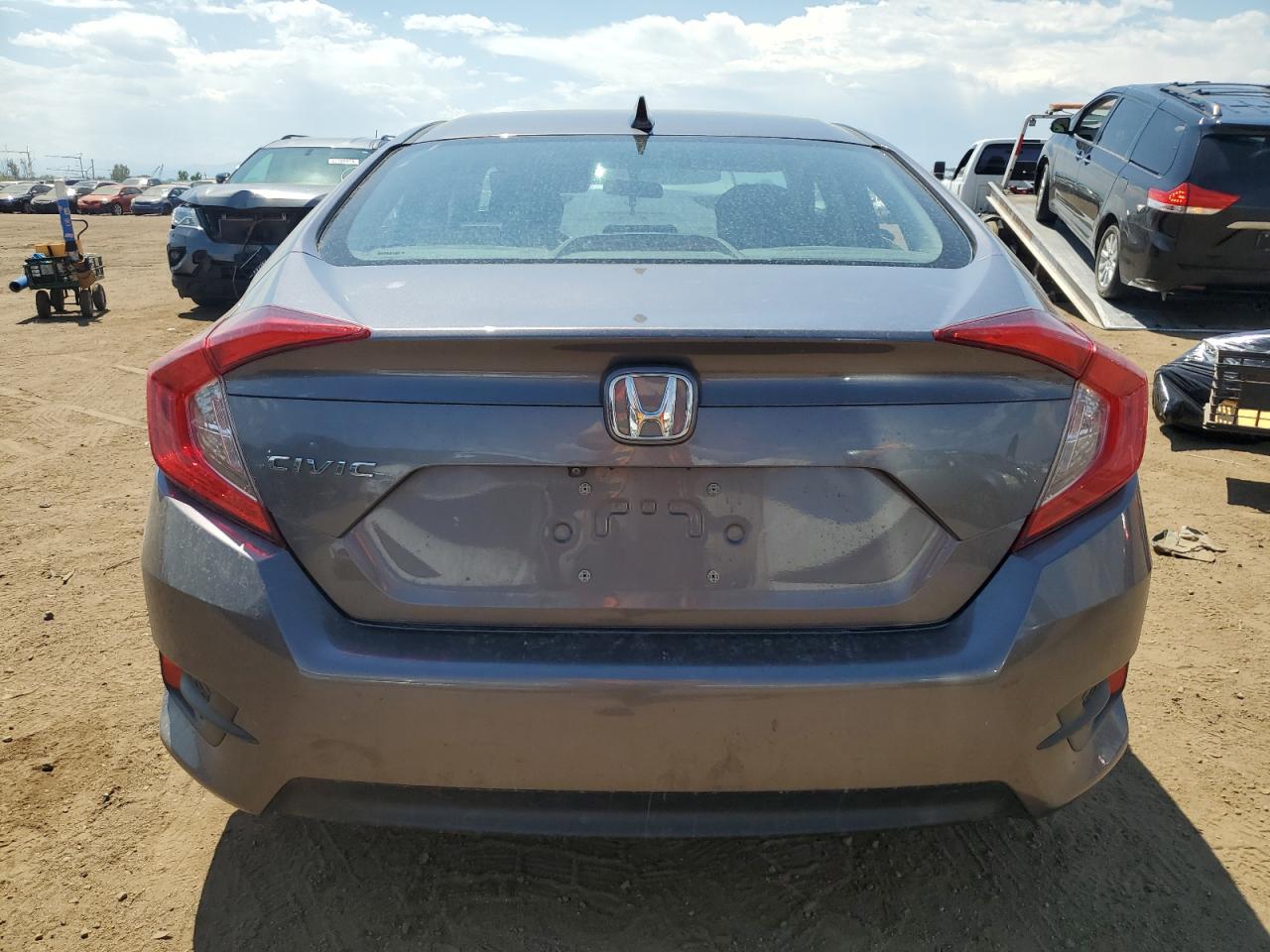 19XFC2F74JE025722 2018 Honda Civic Ex