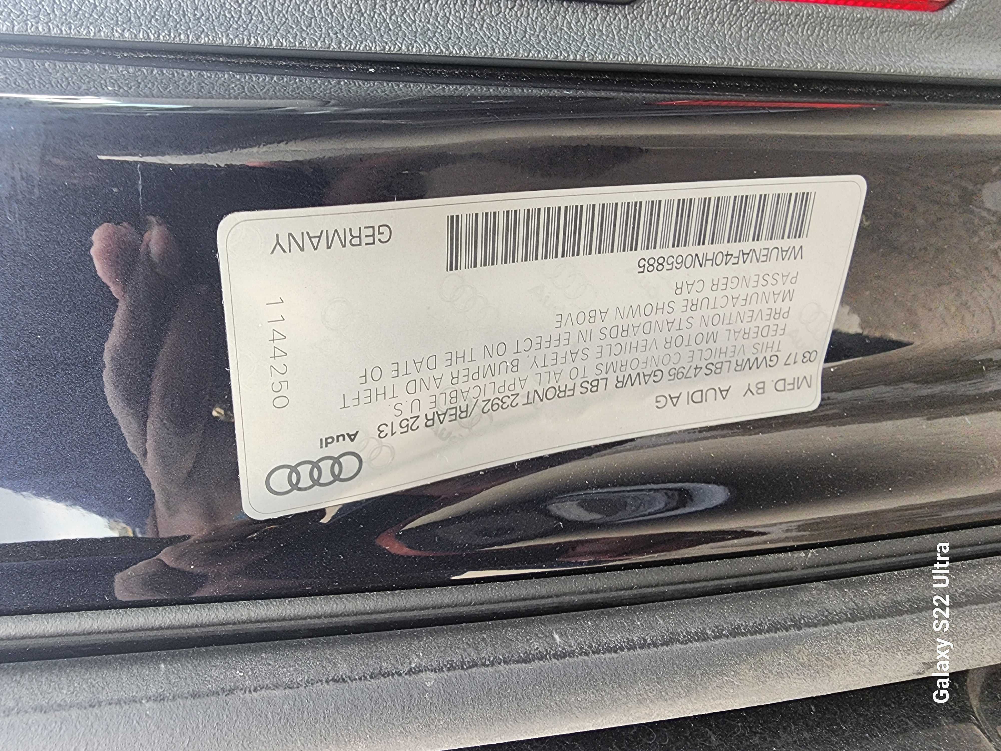 WAUENAF40HN065885 2017 Audi A4 Premium Plus