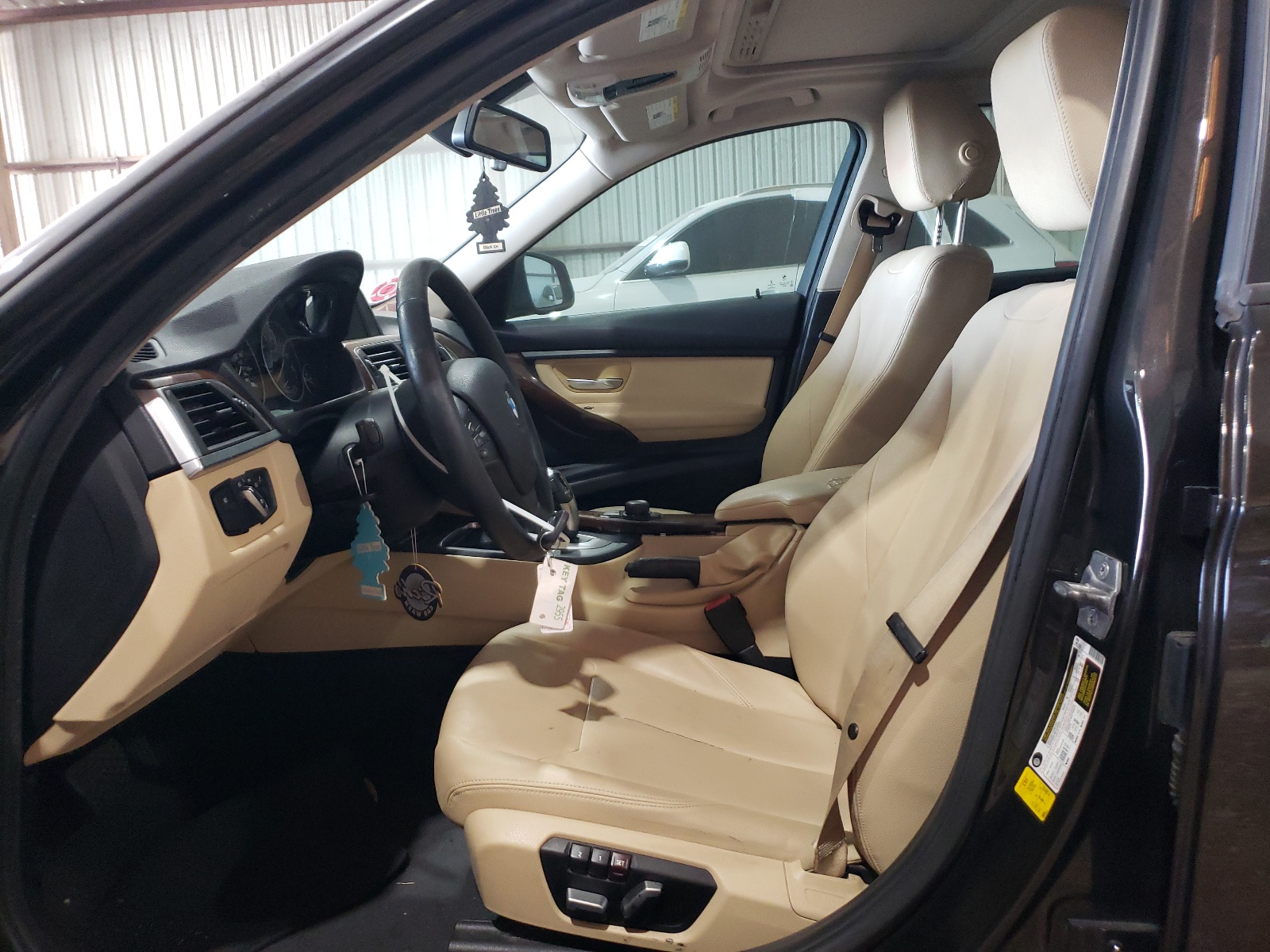 WBA8E1G55HNU14883 2017 BMW 320 I