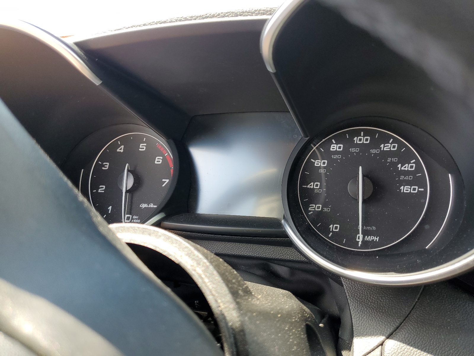 ZARFAEDN6H7548068 2017 Alfa Romeo Giulia Q4