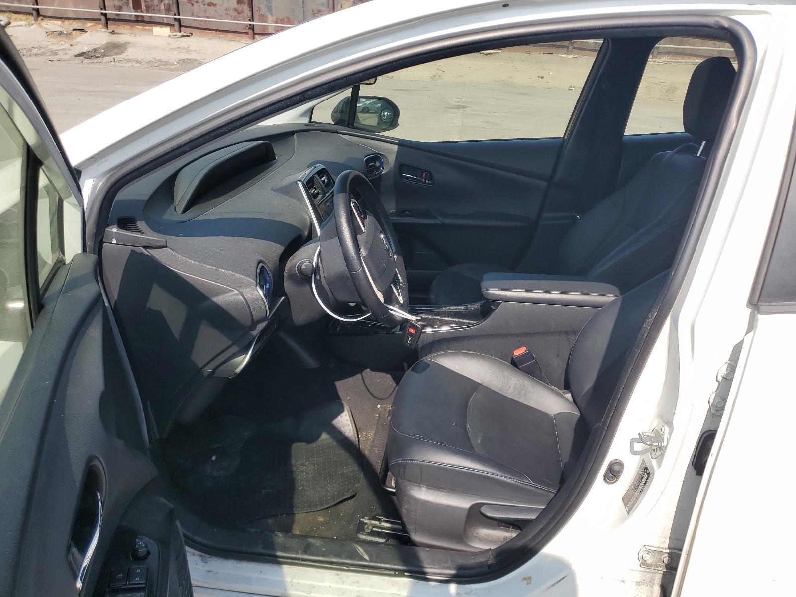 JTDKARFU1H3035547 2017 Toyota Prius