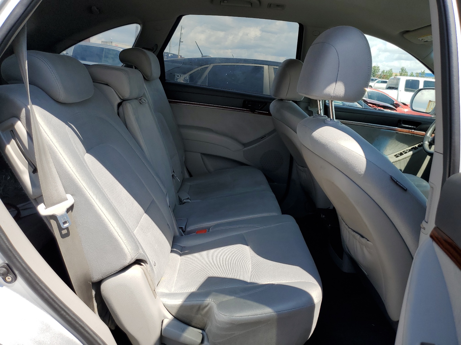 KM8NU13C38U073725 2008 Hyundai Veracruz Gls