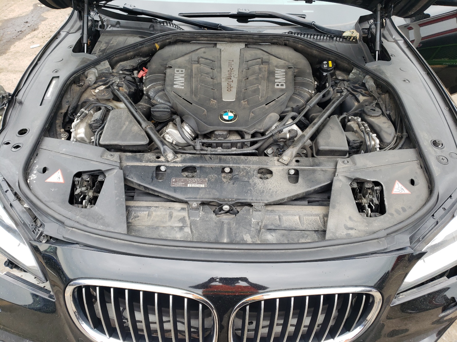 WBAYF8C54FD654005 2015 BMW 750 Lxi