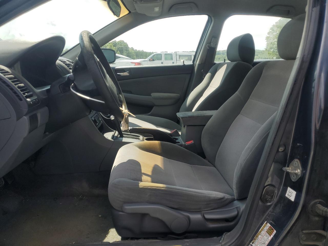 2004 Honda Accord Lx VIN: 1HGCM56364A055196 Lot: 65073194