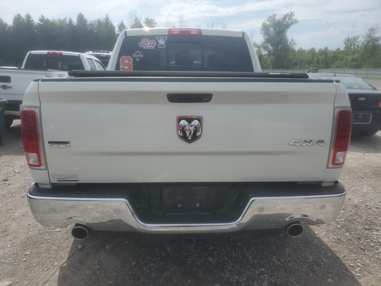 1C6RR7NMXHS871982 2017 Ram 1500 Laramie