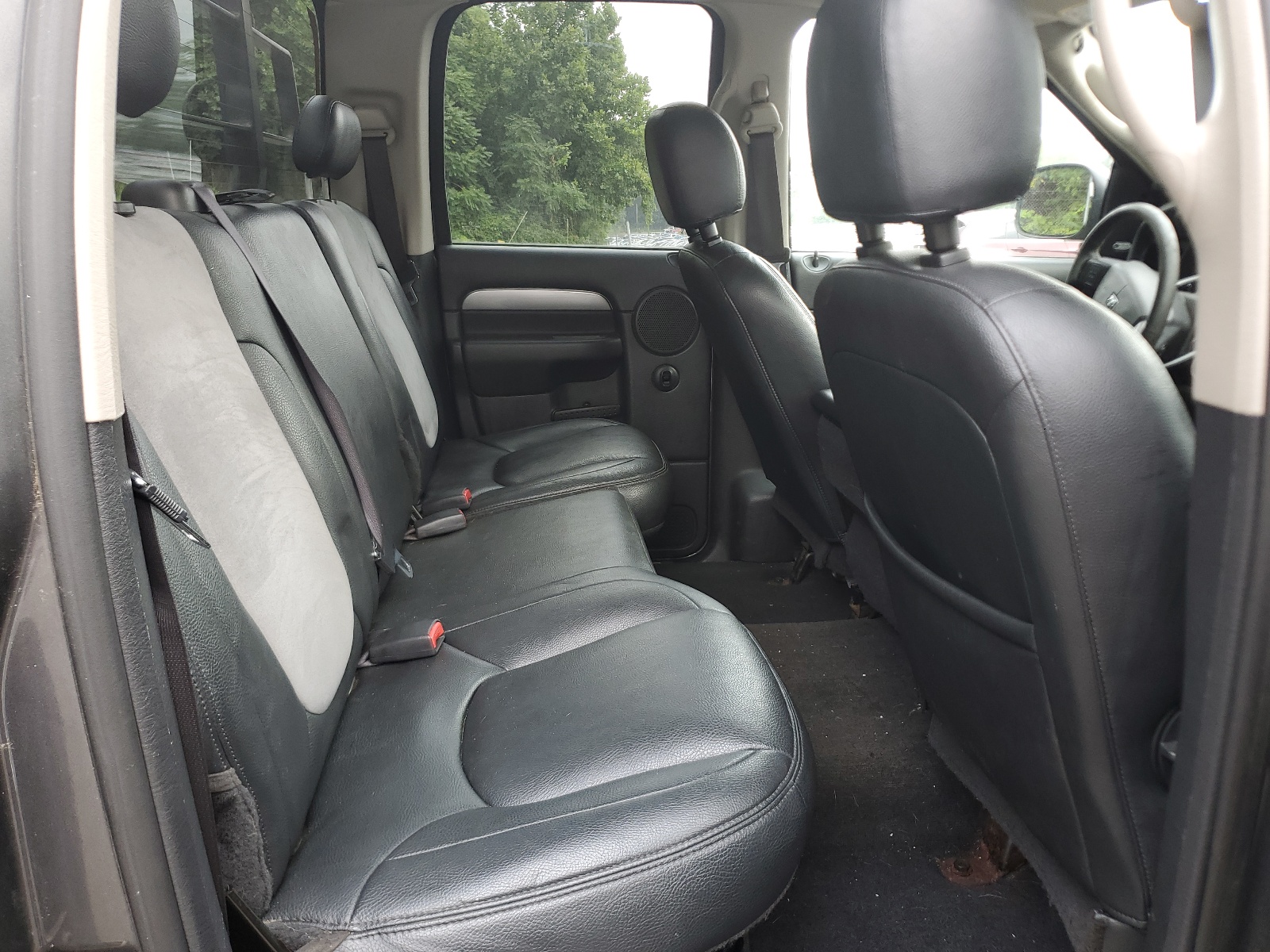 1D7HU18D54J203783 2004 Dodge Ram 1500 St