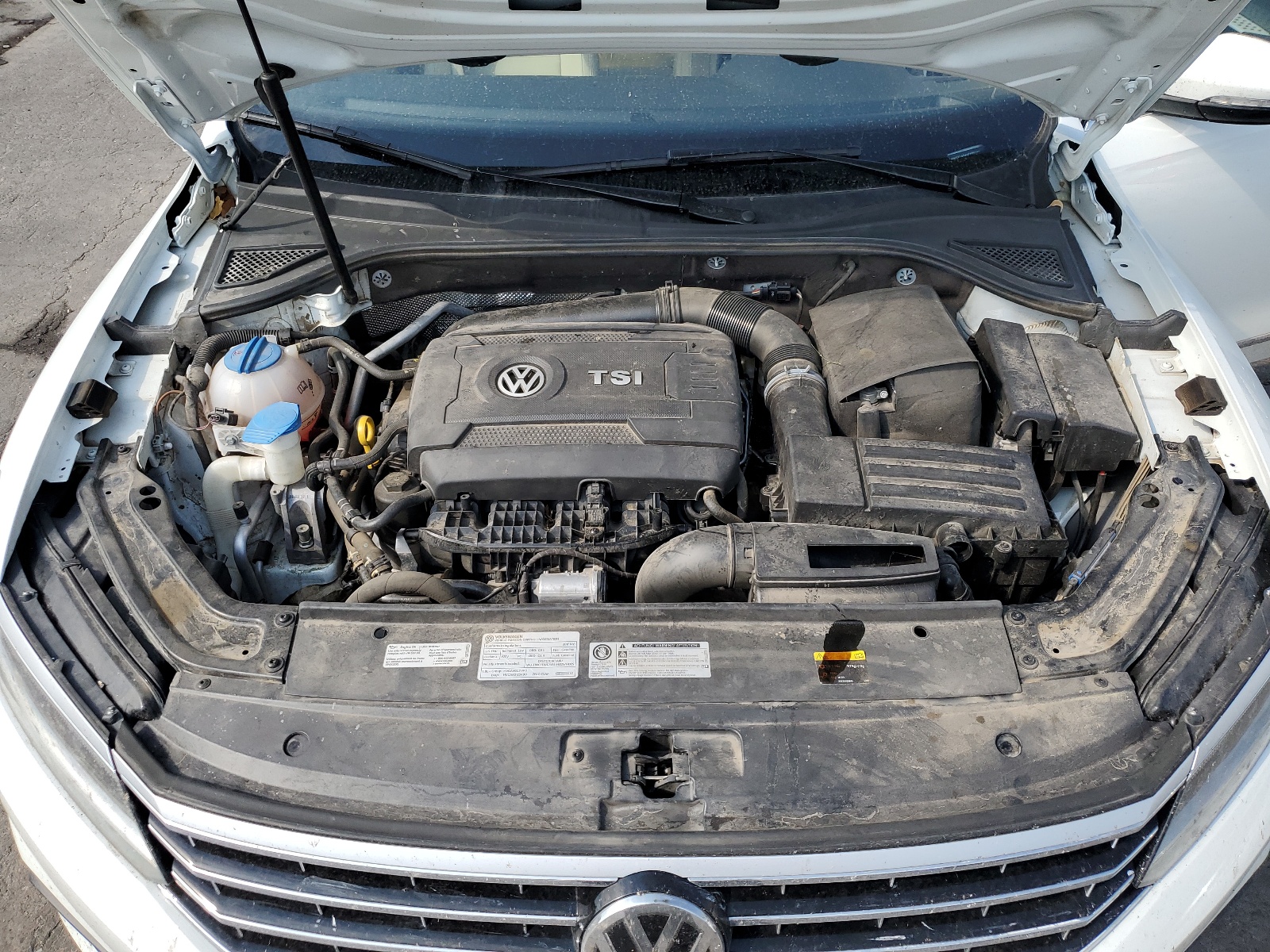 1VWCT7A34HC072140 2017 Volkswagen Passat Sel Premium