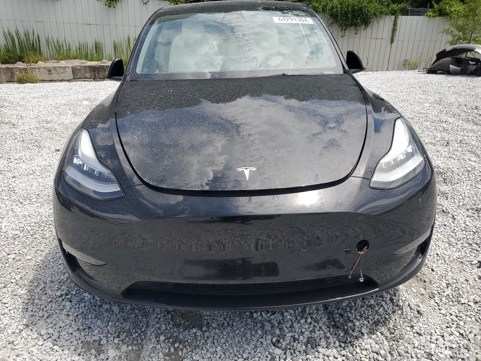 2021 Tesla Model Y vin: 5YJYGAEE4MF116074