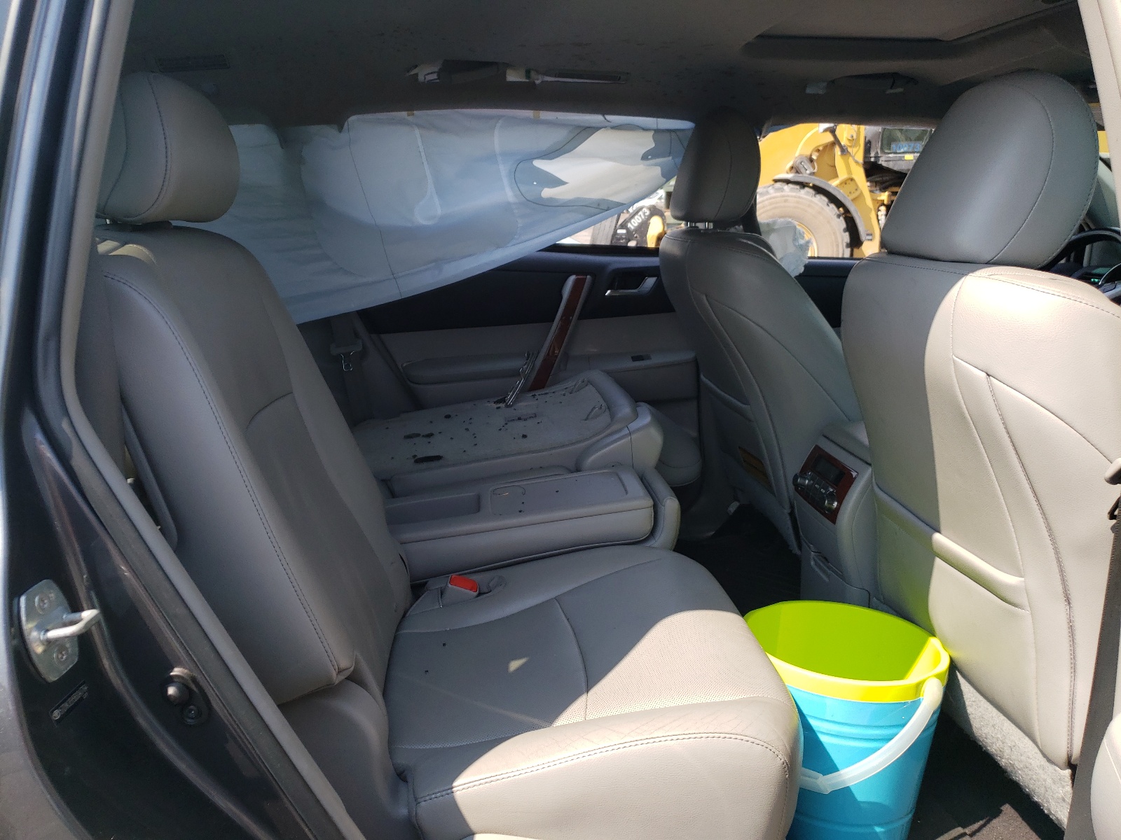 5TDYK3EH5BS047764 2011 Toyota Highlander Limited