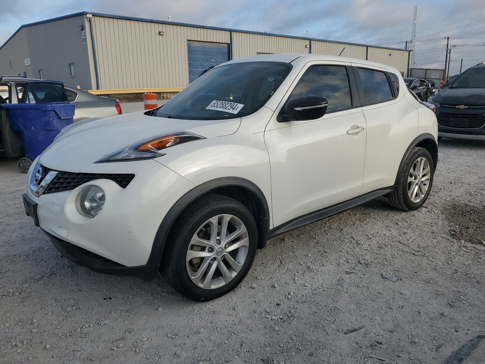 2015 Nissan Juke S vin: JN8AF5MR0FT503726