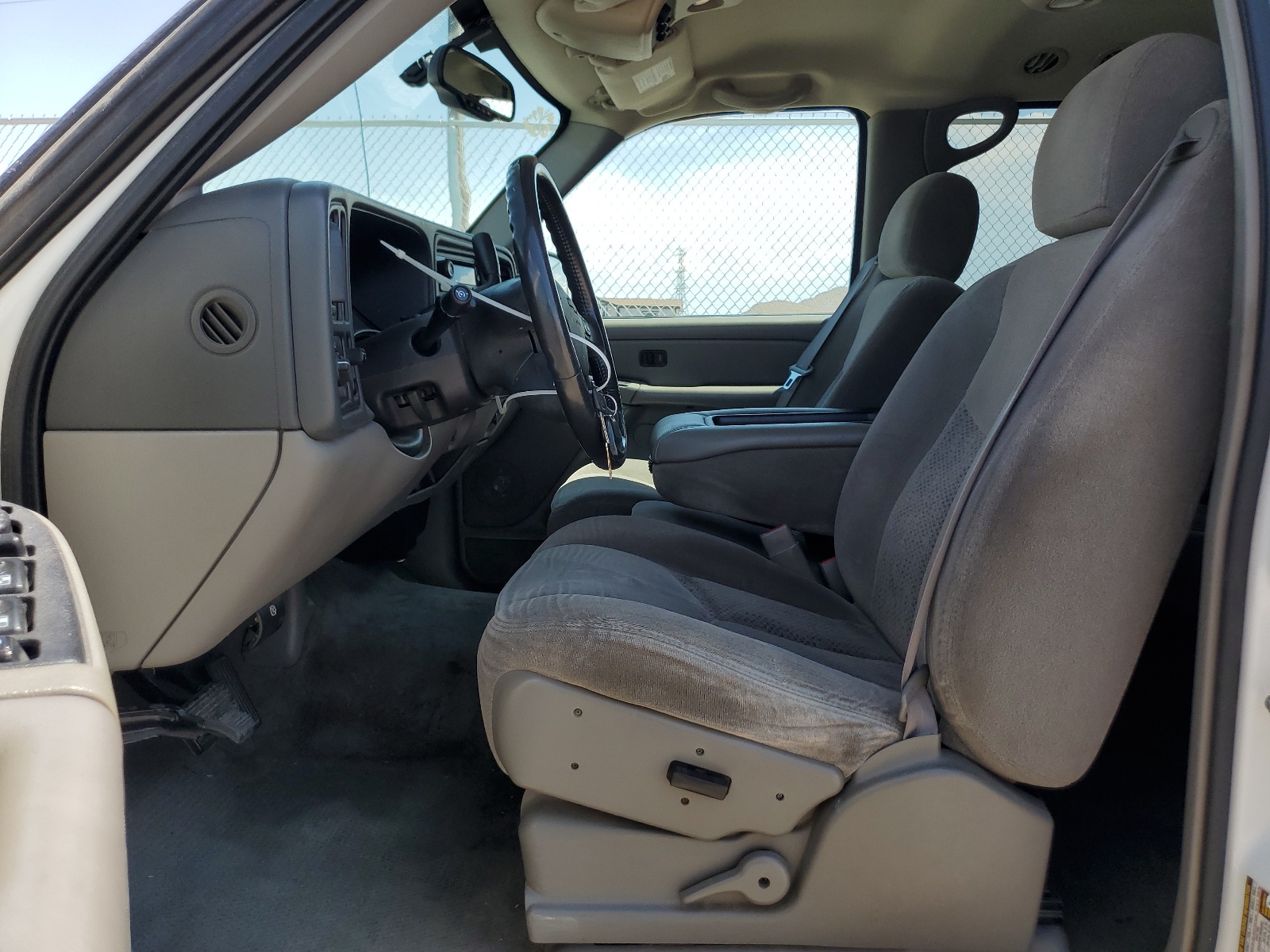 1GNEC13T05R106970 2005 Chevrolet Tahoe C1500