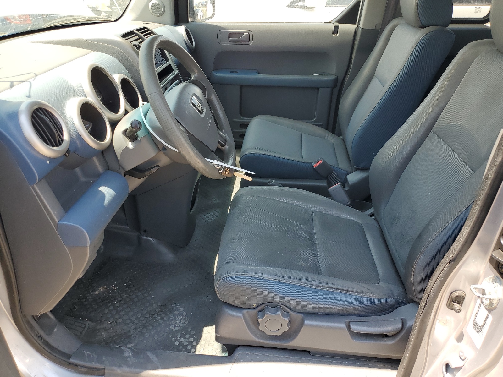 5J6YH28365L008559 2005 Honda Element Lx