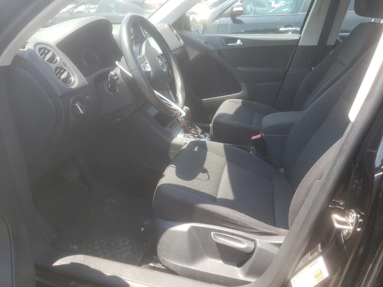 2014 Volkswagen Tiguan S VIN: WVGBV3AX4EW559333 Lot: 63014714